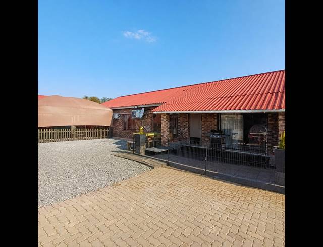 3 BEDROOM HOUSE FOR SALE IN VAN DER WESTHUIZEN
